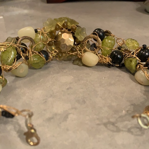 Artistic handmade statement necklace/choker - Picture 4 of 4
